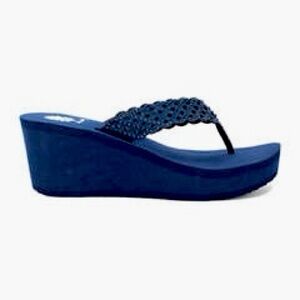 Yellow Box. DASINIA WEDGE Sandals MEDIUM WIDTH COLOR NAVY NEW IN BOX
